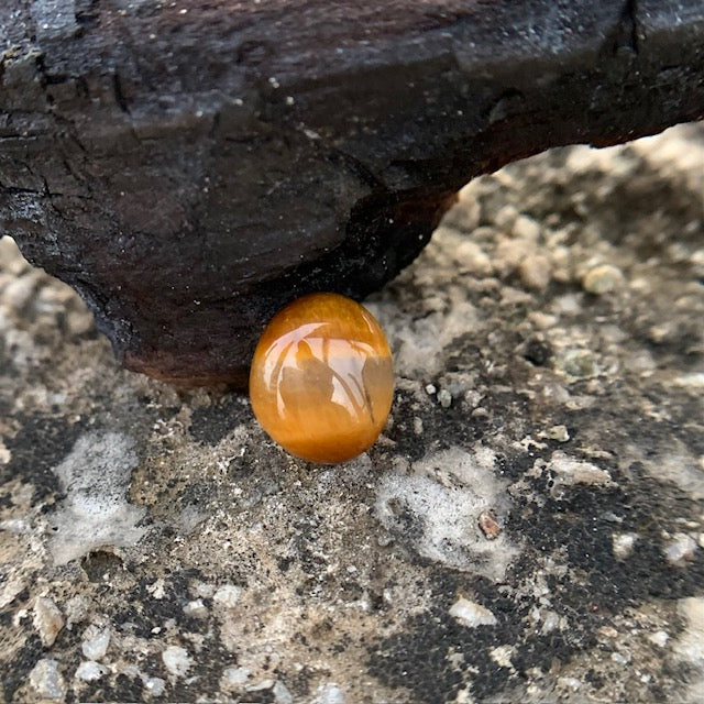 Natural Tiger's eye Stone - 4.35 Carat/4.82 Ratti