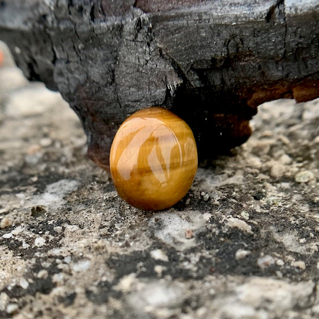 Natural Tiger's eye Stone - 8.90 Carat/9.87 Ratti