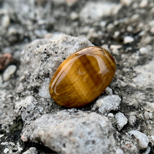 Natural Tiger's eye Stone - 5.15 Carat/5.71 Ratti