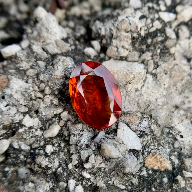 Natural Hessonite Garnet - 5.40 Carat/6.00 Ratti
