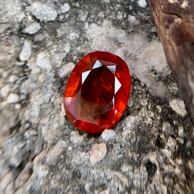 Natural Hessonite Garnet - 10.25 Carat/11.38 Ratti