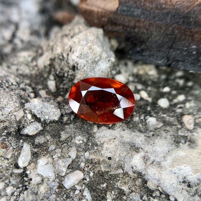 Natural Hessonite Garnet - 4.60 Carat/5.11 Ratti