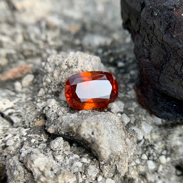 Natural Hessonite Garnet - 8.25 Carat/9.16 Ratti