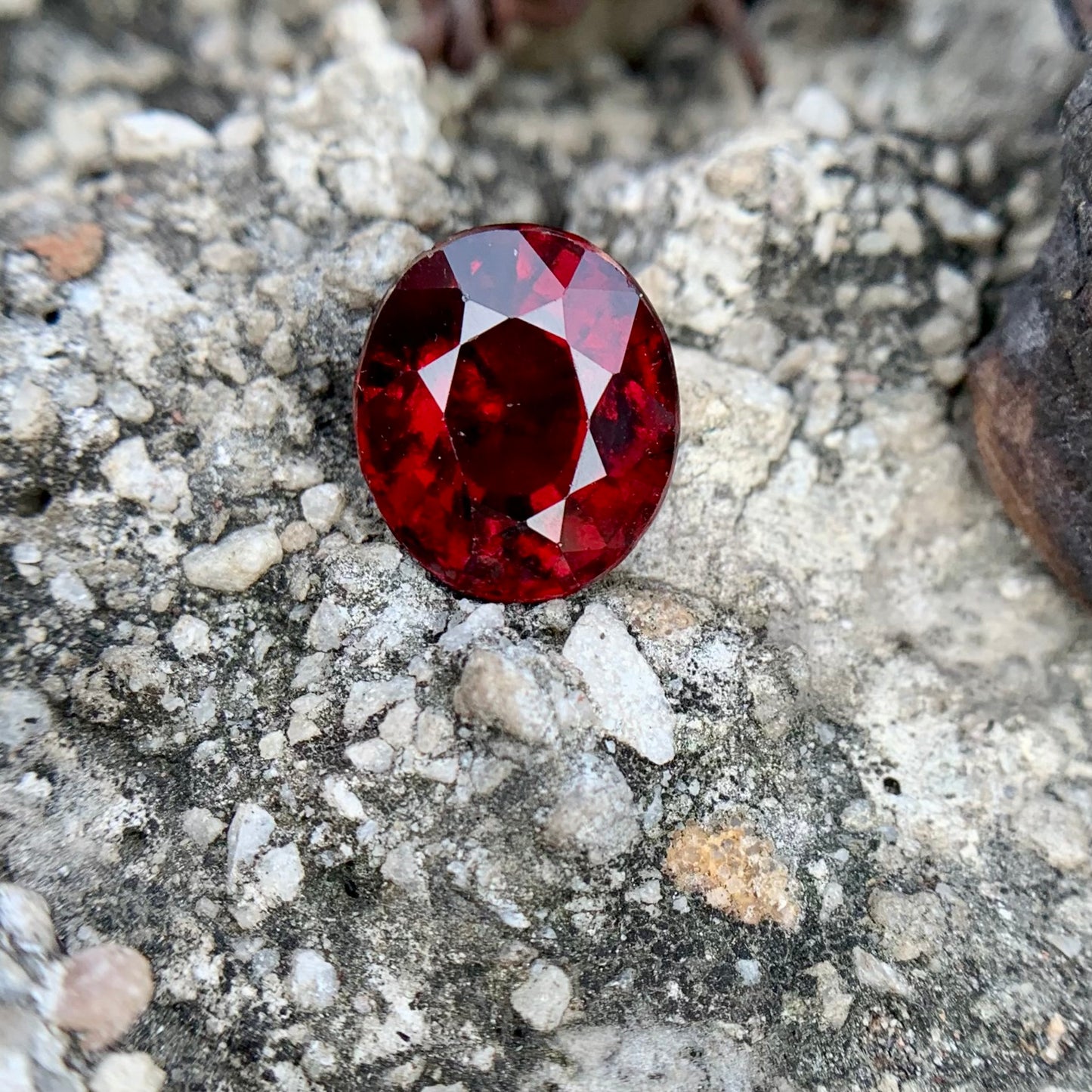 Natural Hessonite Garnet - 7.30 Carat/8.10 Ratti
