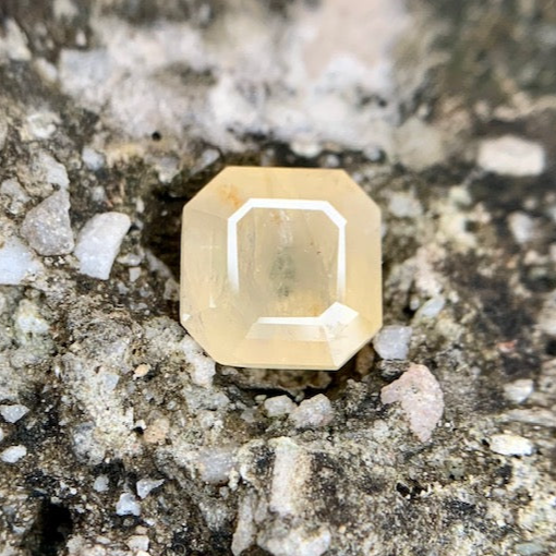 Natürlicher gelber Saphir – 6,50 Karat/7,22 Ratti