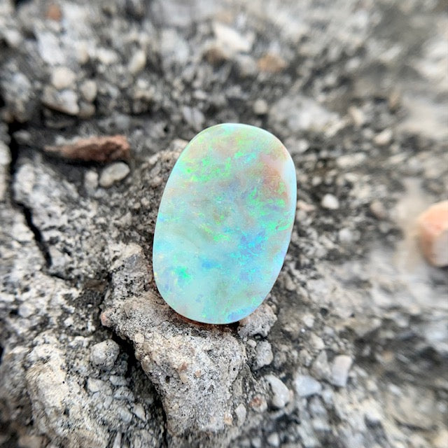 Natürlicher Feueropal - 11,00 Karat/12,21 Ratti