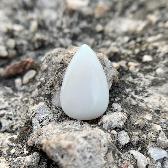Natürlicher Feueropal - 4,10 Karat/4,55 Ratti
