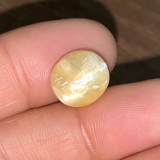 Natural Catseye stone -5.63 Carat/6.24 Ratti