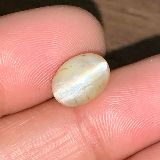 Natural Catseye stone -3.85 Carat/4.27 Ratti