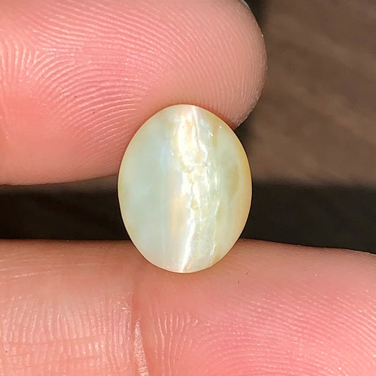 Natural Catseye stone -5.00 Carat/5.55 Ratti