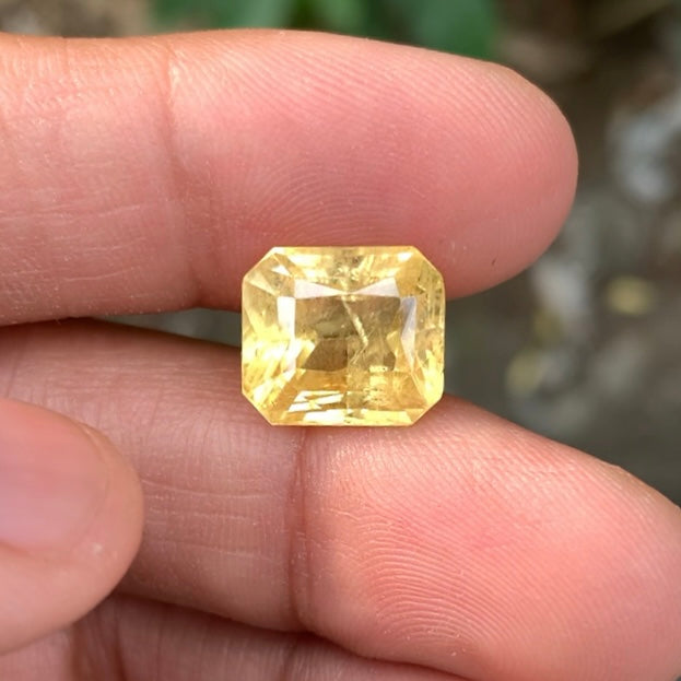 Natürlicher gelber Saphir – 5,35 Karat/5,94 Ratti