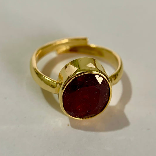 Rubin-Geburtssteinring - 8,05 Karat/8,94 Ratti