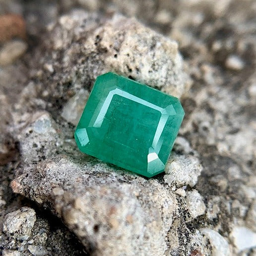 Natürlicher Smaragd – 5,35 Karat/5,94 Ratti