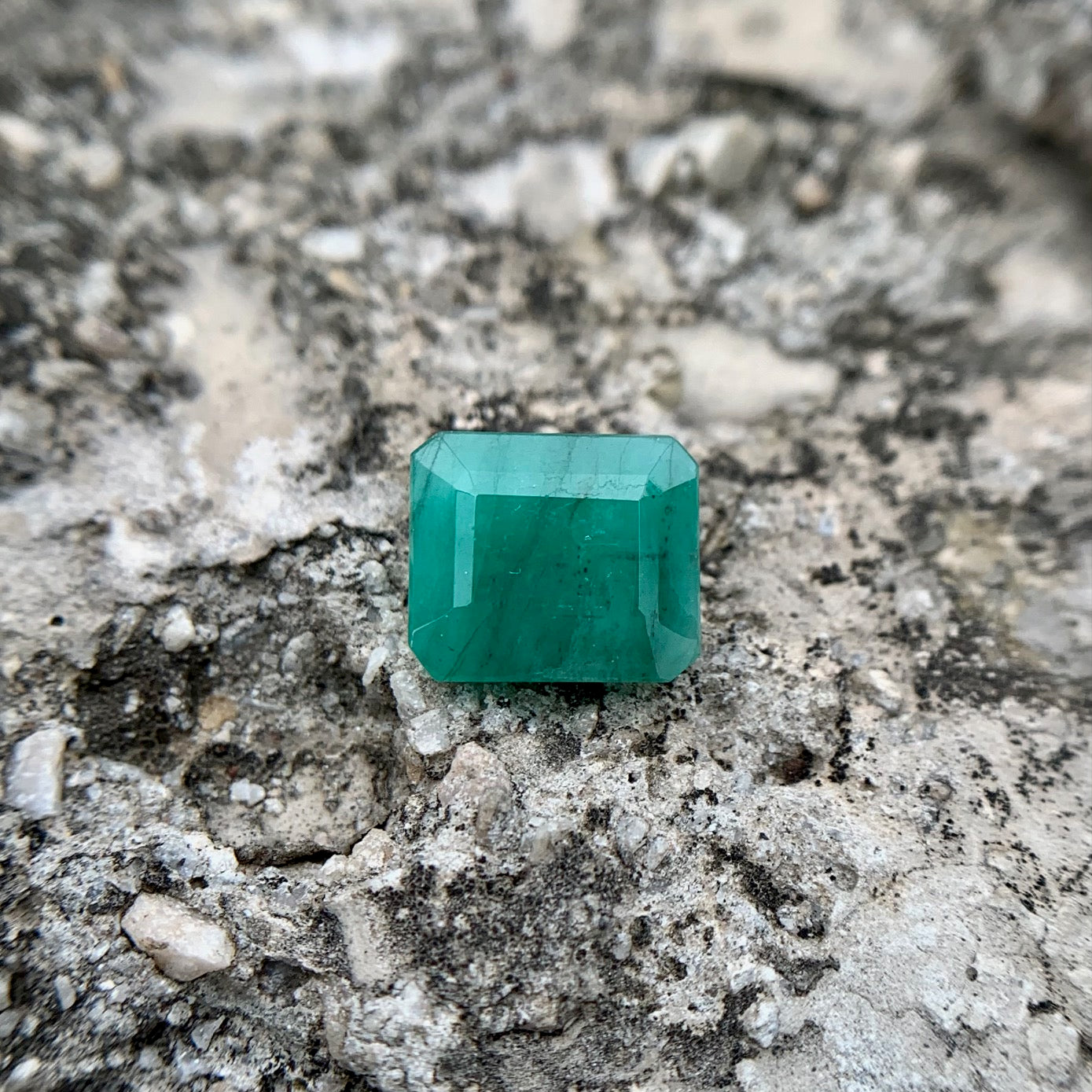 Natürlicher Smaragd – 6,05 Karat/6,68 Ratti