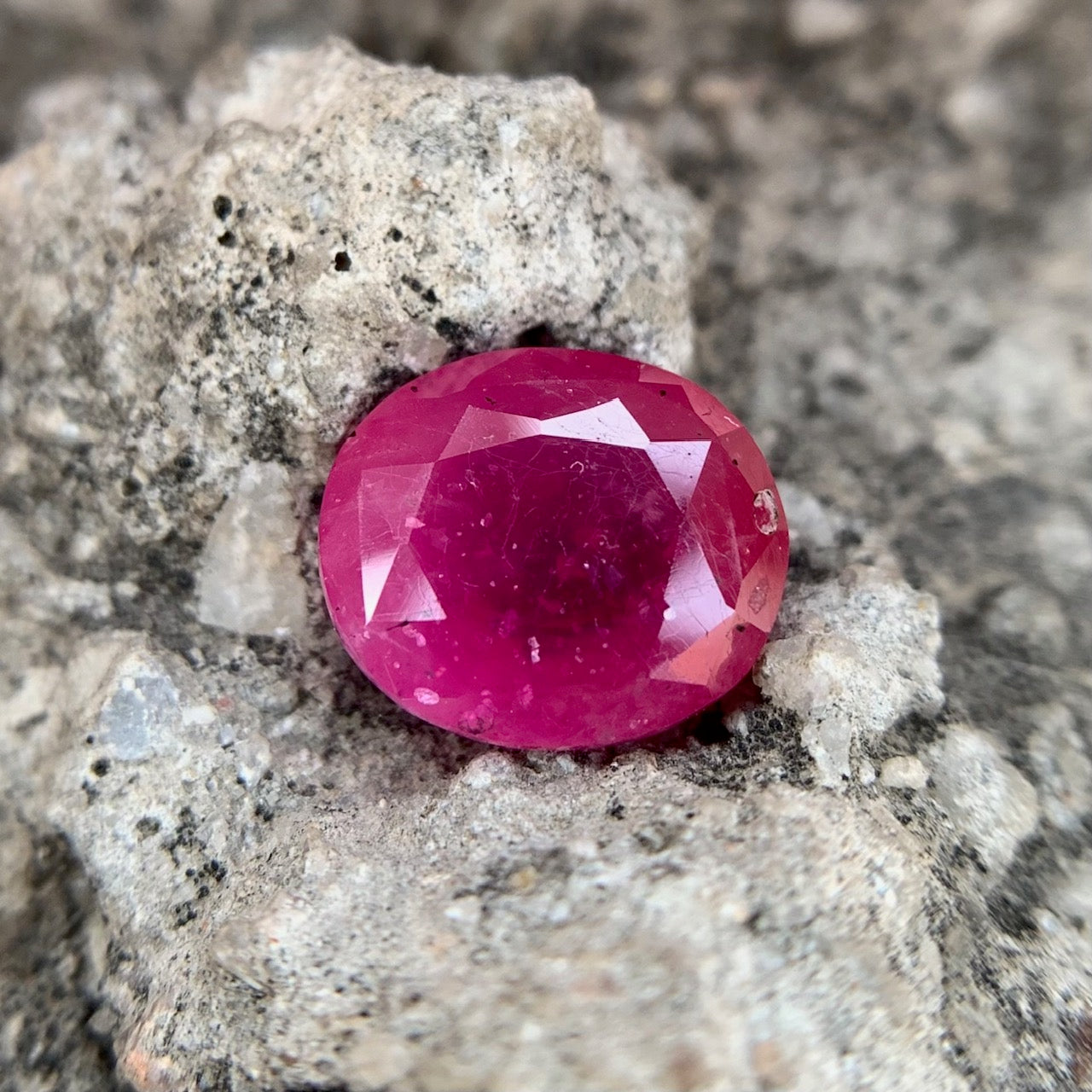Natürlicher Rubin - 4,95 Karat/5,49 Ratti