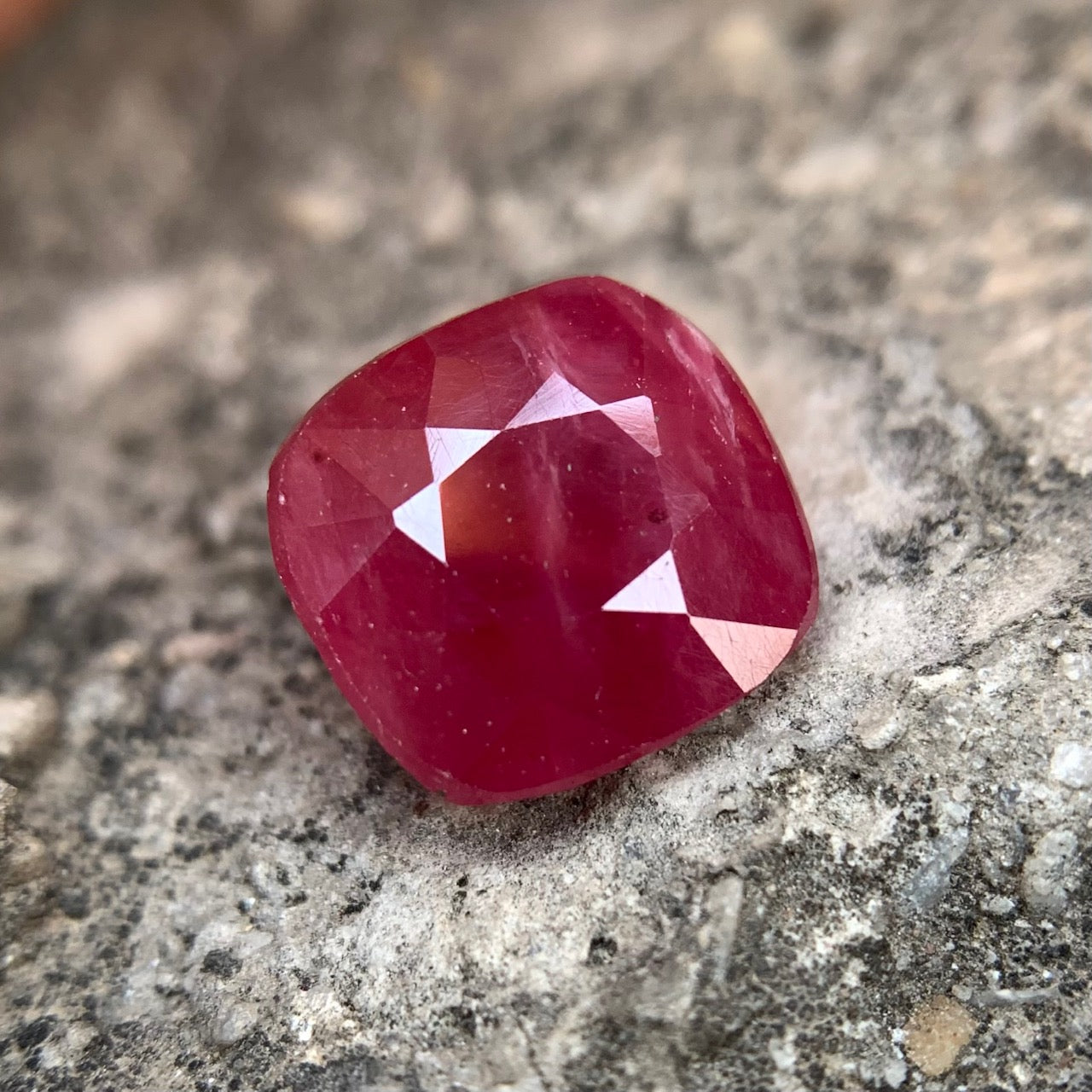 Natürlicher Rubin – 8,60 Karat/9,55 Ratti