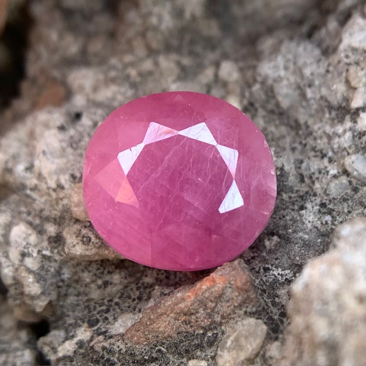 Natürlicher Rubin – 6,80 Karat/7,55 Ratti