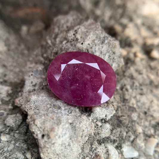 Natural Ruby - 3.95 Carats/4.38 Ratti