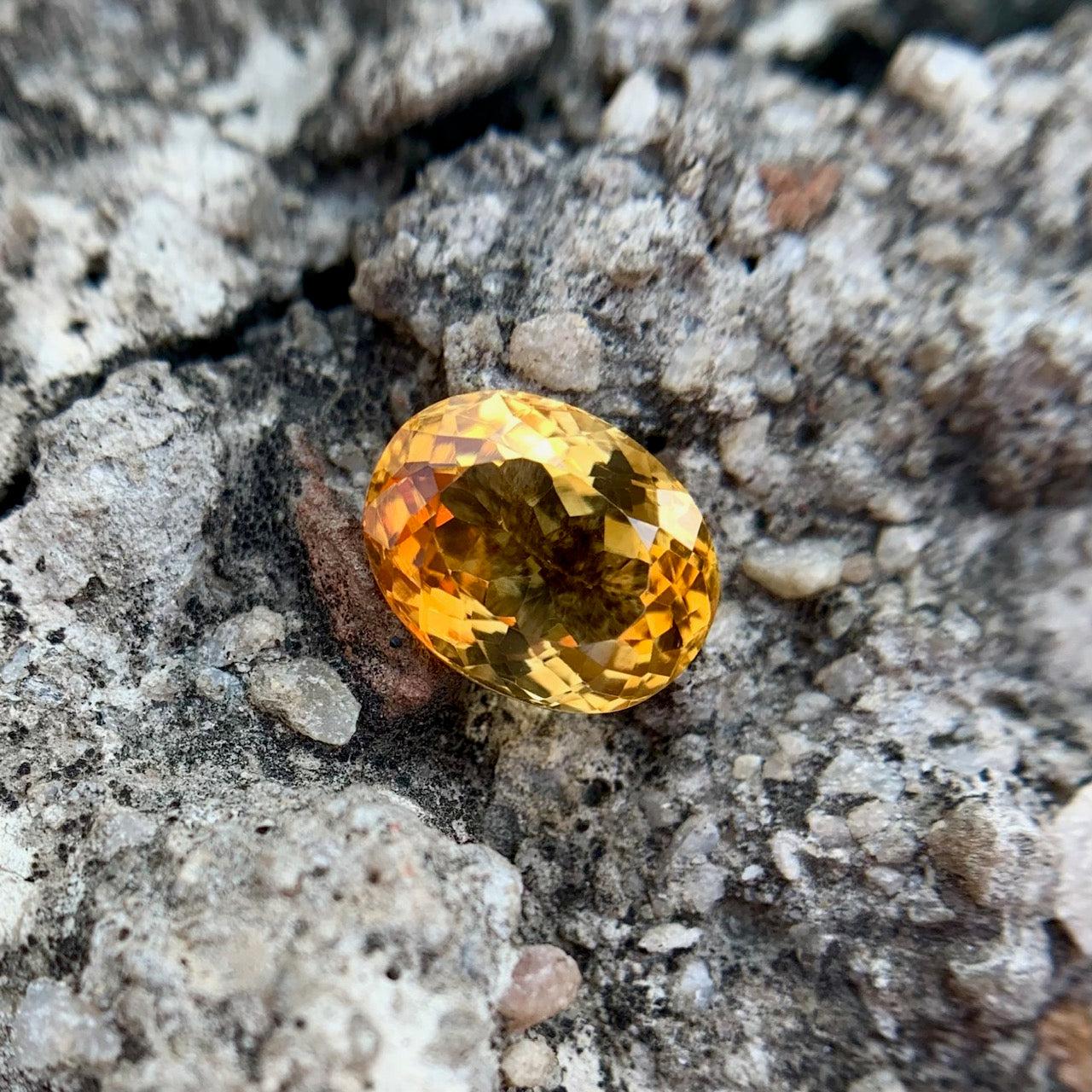 Natürlicher Citrin - 4,44 Karat/4,93 Ratti