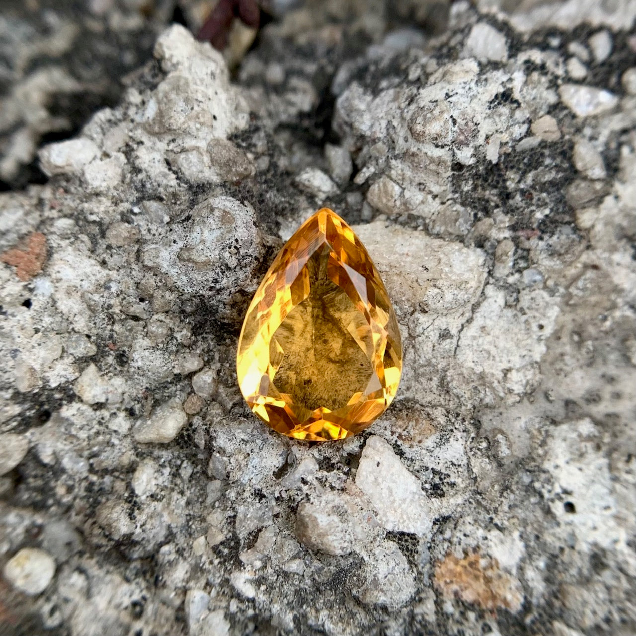 Natürlicher Citrin - 3,33 Karat/3,69 Ratti