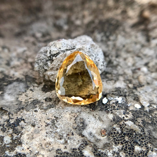 Natural Citrine - 2.00 Carat/2.22 Ratti