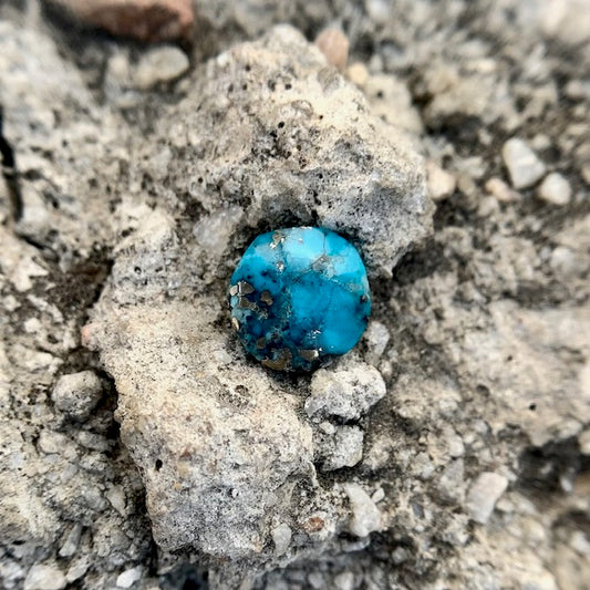 Natural Turquoise - 2.80 Carat/3.10 Ratti