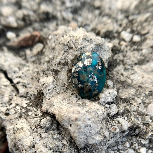 Natural Turquoise - 3.65 Carat/4.05 Ratti