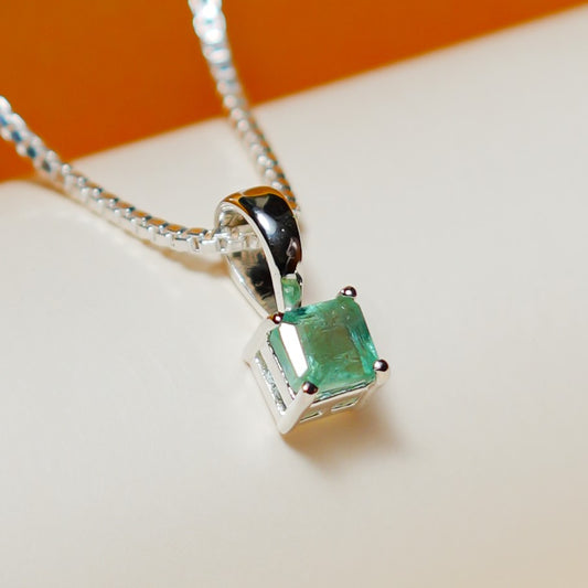 Classic Emerald Pendant - 1.30 Carat