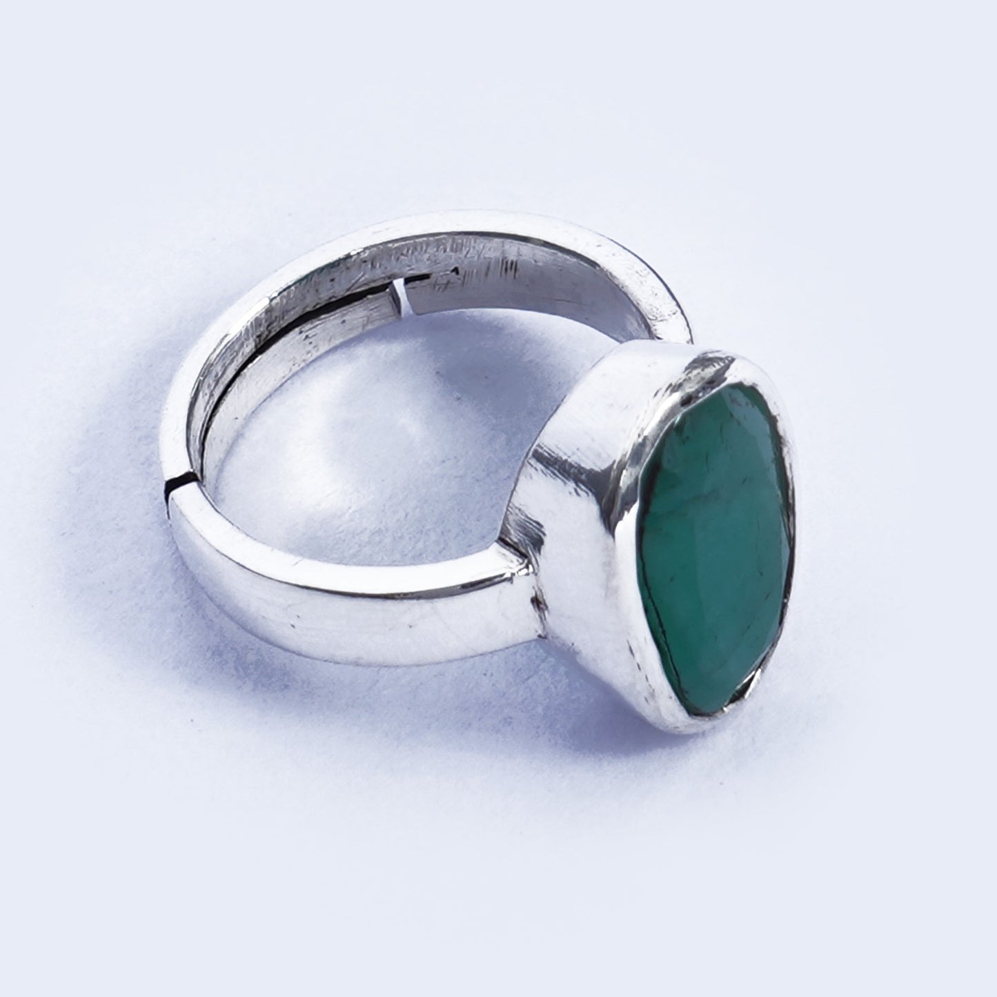 Natural Emerald Ring- 7.15 Carat/7.94 Ratti