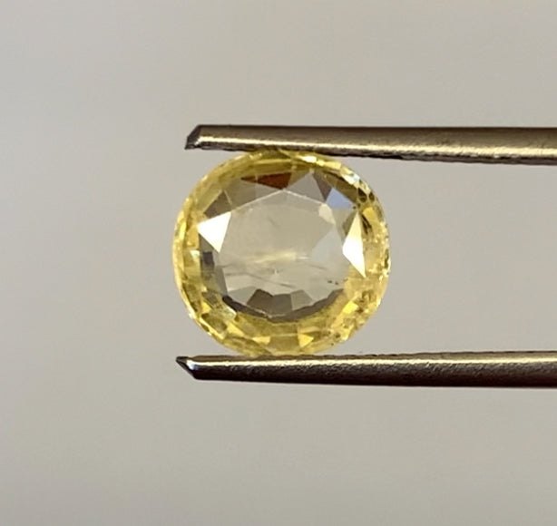 Natural Yellow Sapphire - 2.60 Carat/2.88 Ratti