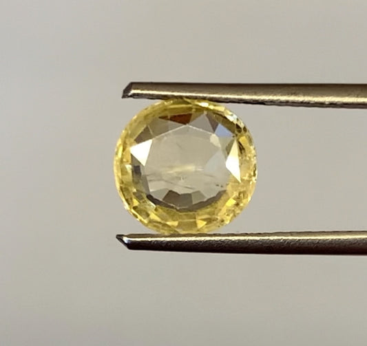 Natural Yellow Sapphire - 2.60 Carat/2.88 Ratti