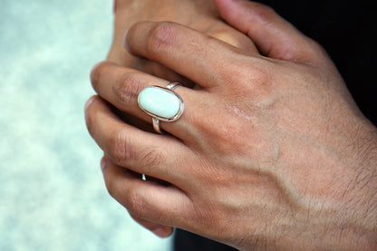Australischer Opalring - 7,60 Karat/8,44 Ratti