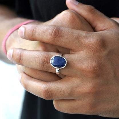 Blauer Saphirring - 6,30 Karat/7,00 Ratti