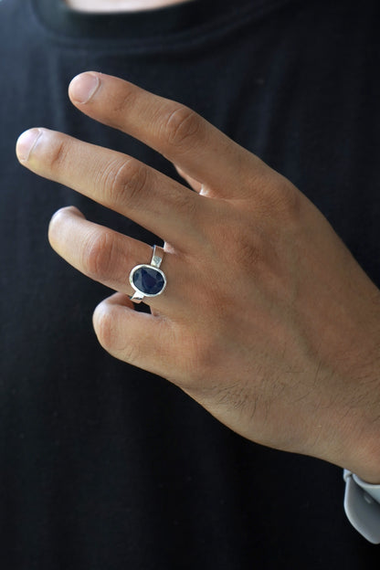 Natural Blue Sapphire Ring- 5.45 Carats/6.05 Ratti