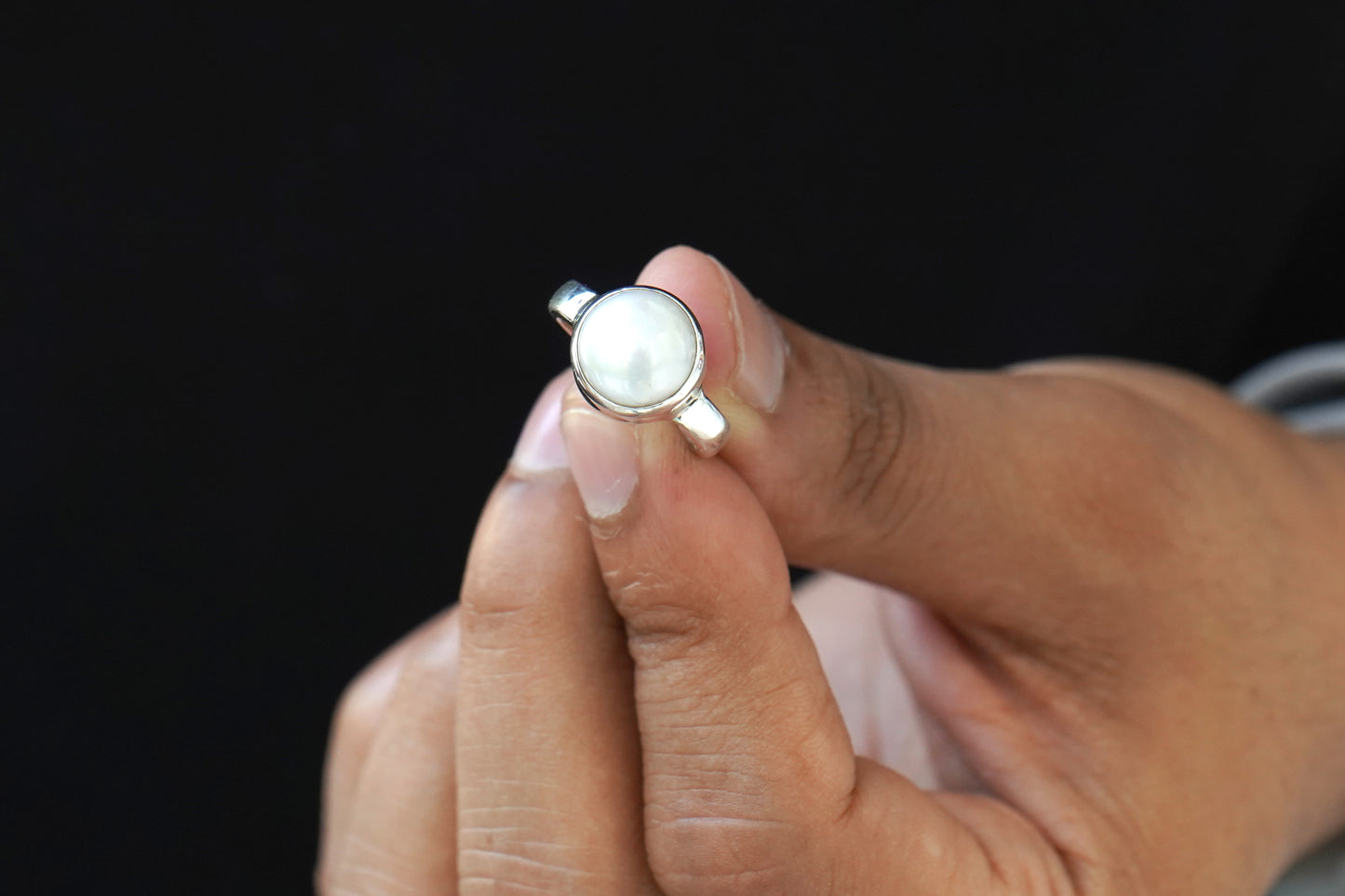 South Sea Pearl Ring - 6.00 Carats/6.66 Ratti