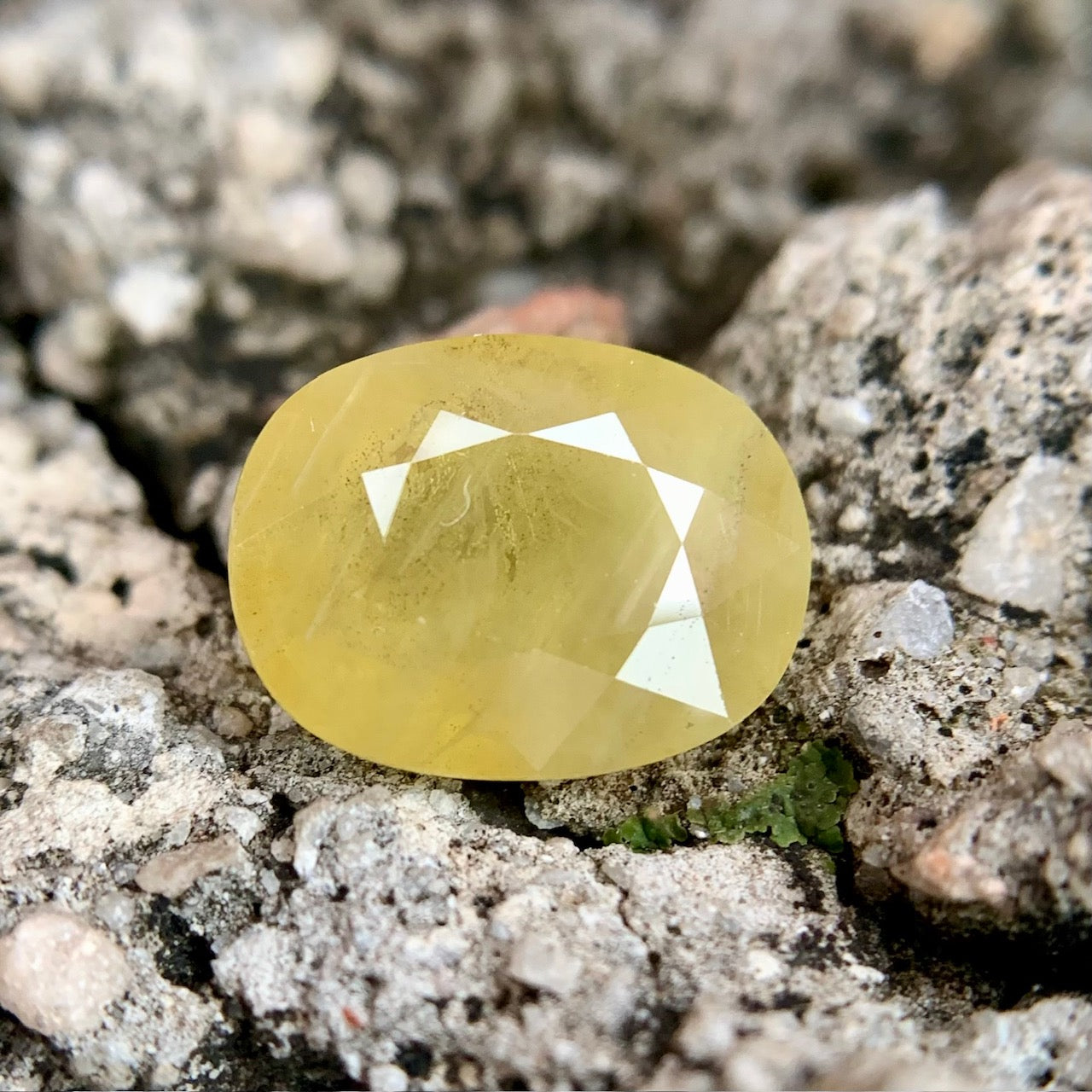 Natural Yellow Sapphire - 10.30 Carat/11.43 Ratti