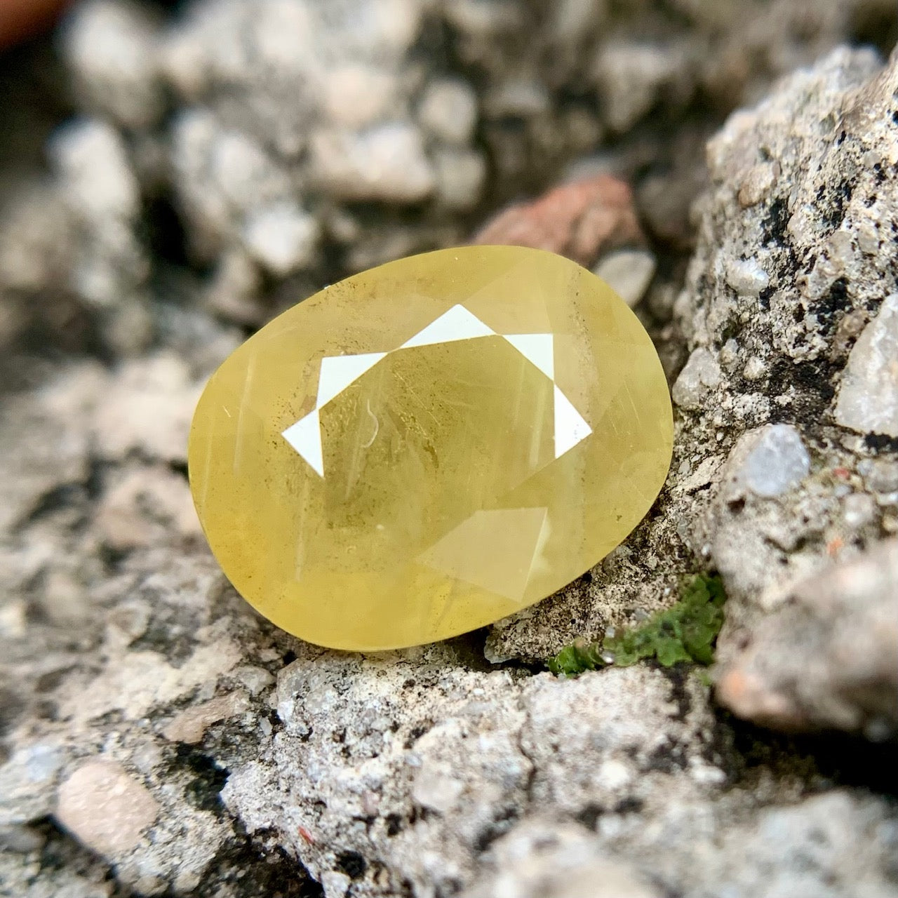 Natural Yellow Sapphire - 10.30 Carat/11.43 Ratti