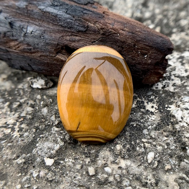 Natural Tiger's eye Stone - 27.65 Carat