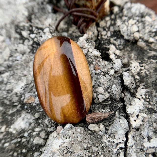 Natural Tiger's eye Stone - 38.30 Carat