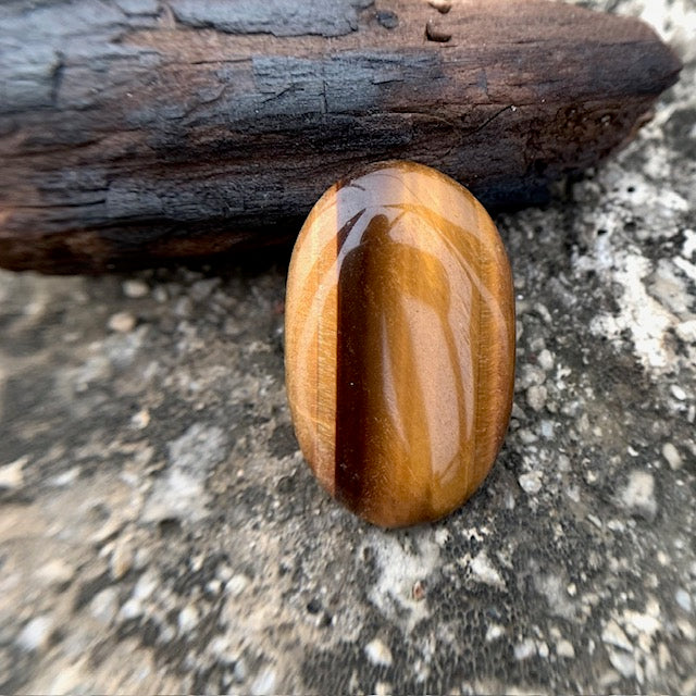 Natural Tiger's eye Stone - 38.30 Carat