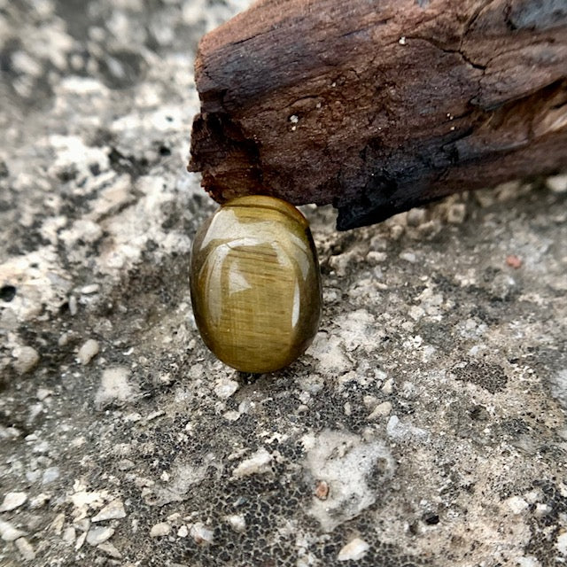 Natural Tiger's eye Stone - 11.10 Carat