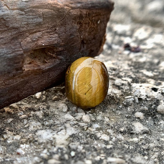 Natural Tiger's eye Stone - 8.50 Carat/9.43 Ratti