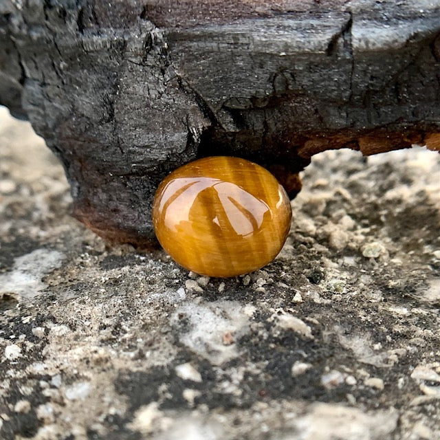 Natural Tiger's eye Stone - 8.90 Carat/9.87 Ratti