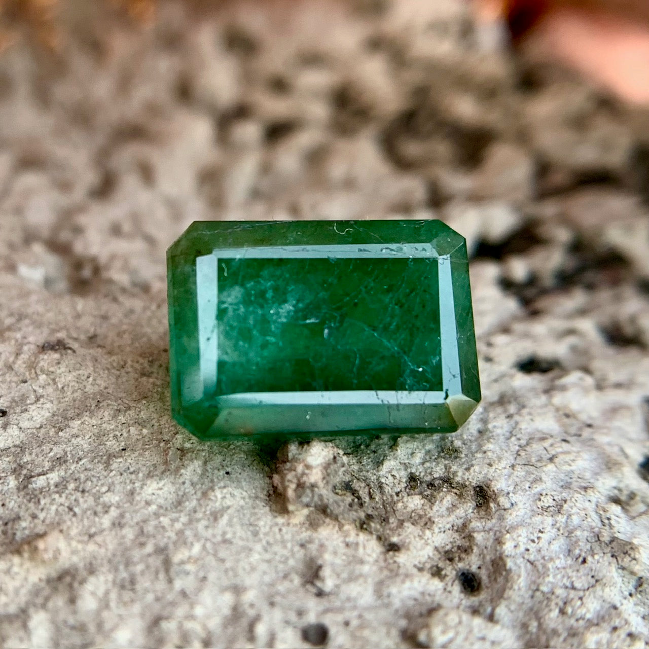 Natural Emerald - 6.25 Carat/7.00 Ratti