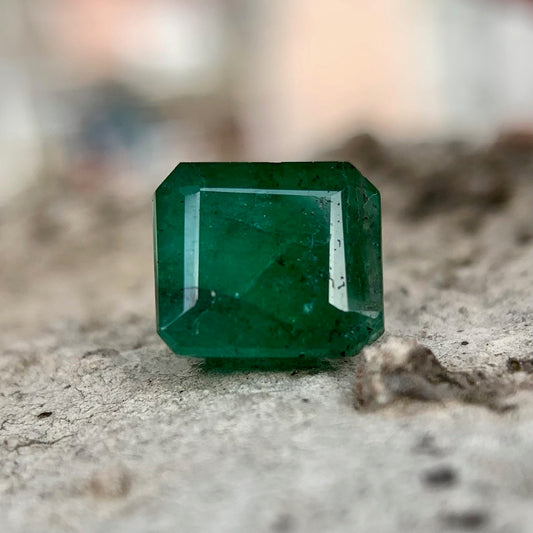 Natural Emerald - 3.05 Carat/3.40 Ratti