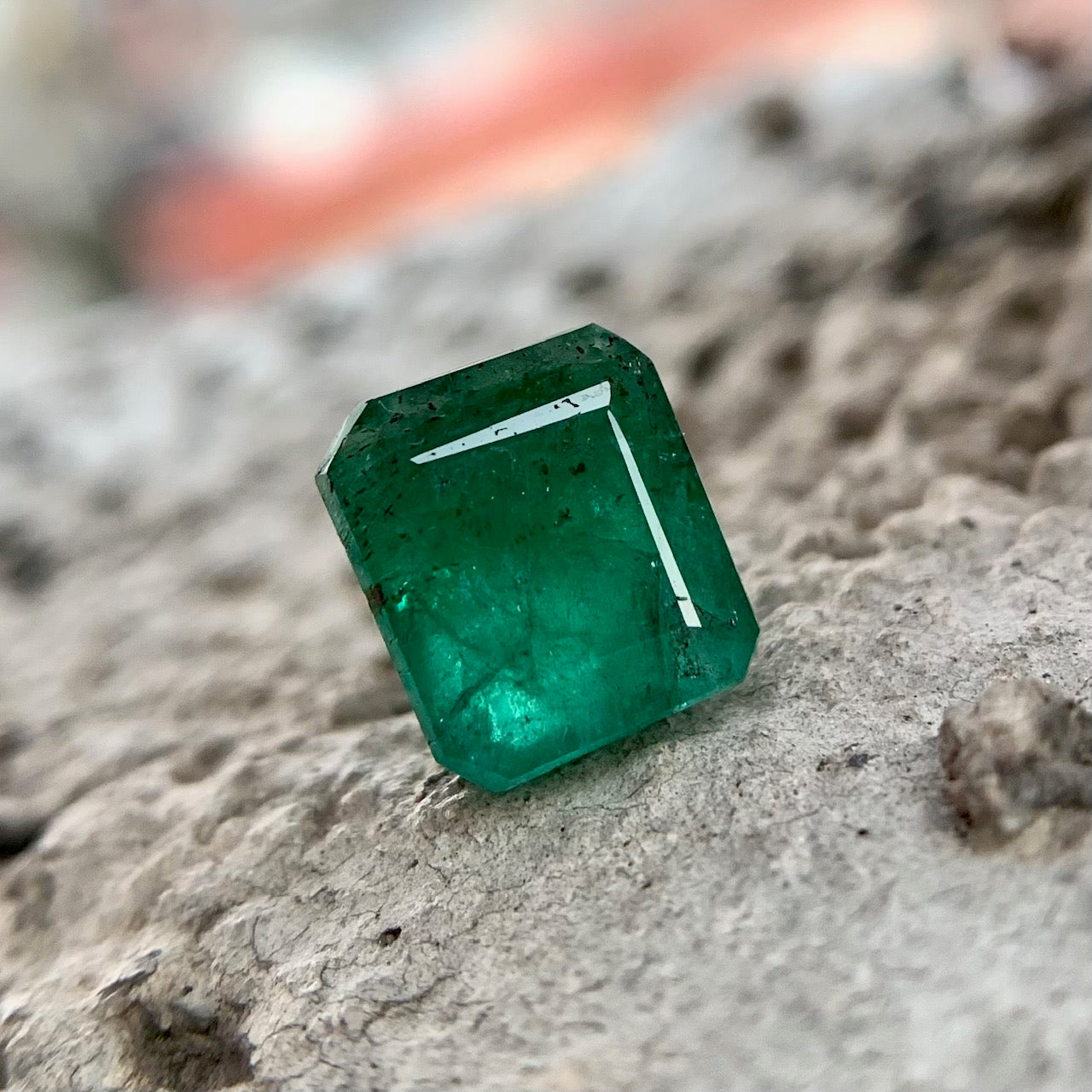 Natural Emerald - 3.05 Carat/3.40 Ratti