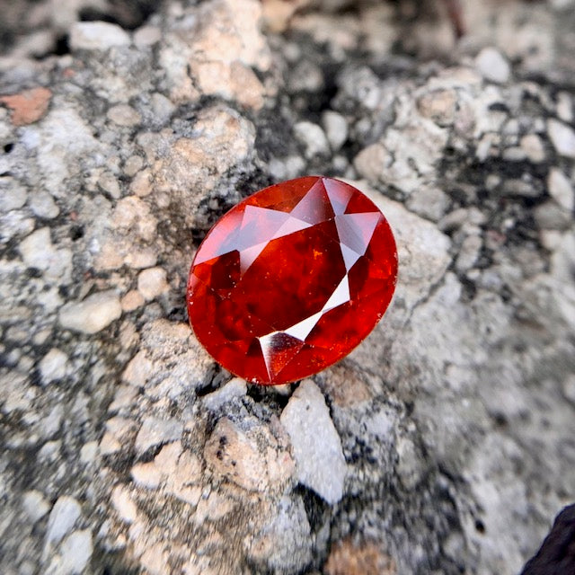 Natural Hessonite Garnet - 5.90 Carat/6.55 Ratti