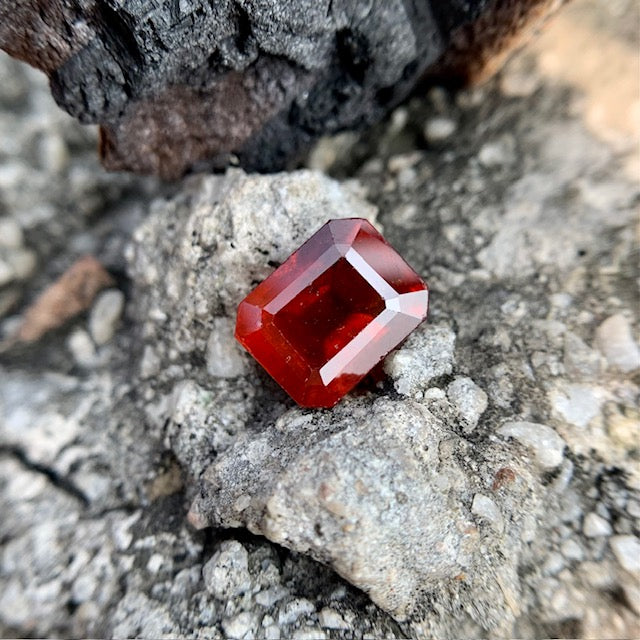 Natural Hessonite Garnet - 6.55 Carat/7.27 Ratti