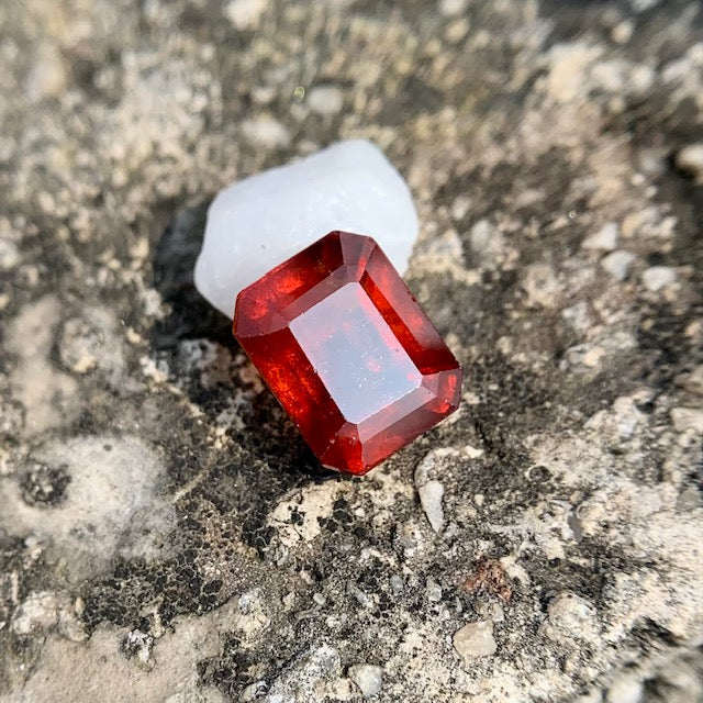 Natural Hessonite Garnet - 6.55 Carat/7.27 Ratti