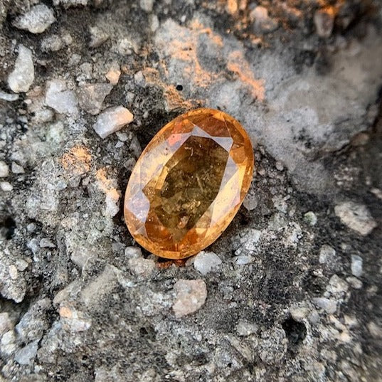 Natural Hessonite Garnet - 6.90 Carat/7.66 Ratti